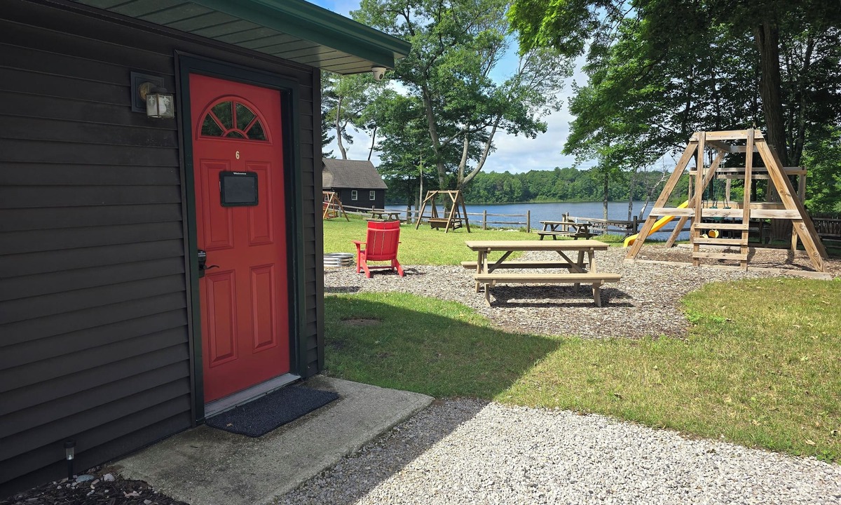 Lake Ann Cabin | Cabin #6- Sleeping Bear Resort