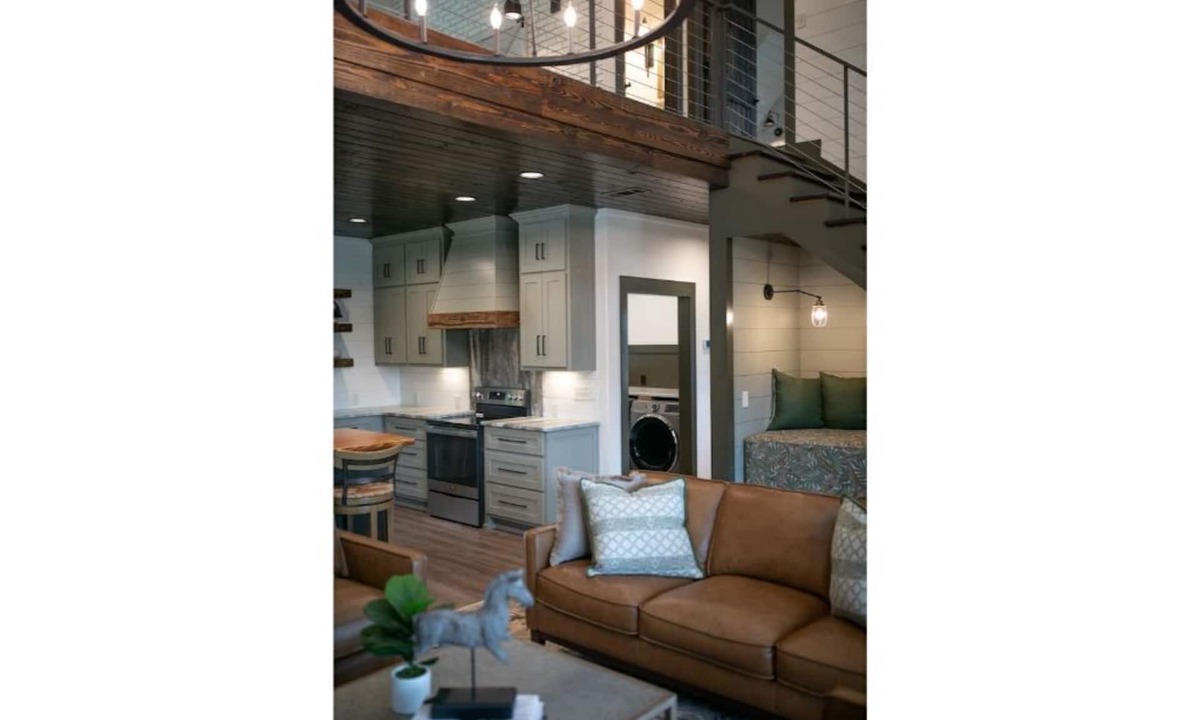 Cottondale Cottage | Cabin,Lake,Resort,Tuscaloosa,Pappy's Place