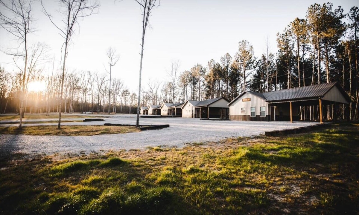 Wilsonville Cabin | Cabins Of Lay Lake at Beeswax Cabin #1
