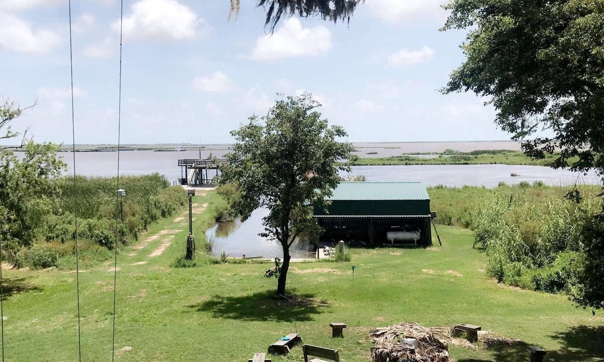 Kaplan House | Camp Paradise located on the marsh in Pecan Island