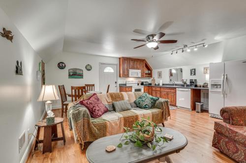 Washington House | Charming Apartment with Pasture Views and Sunsets