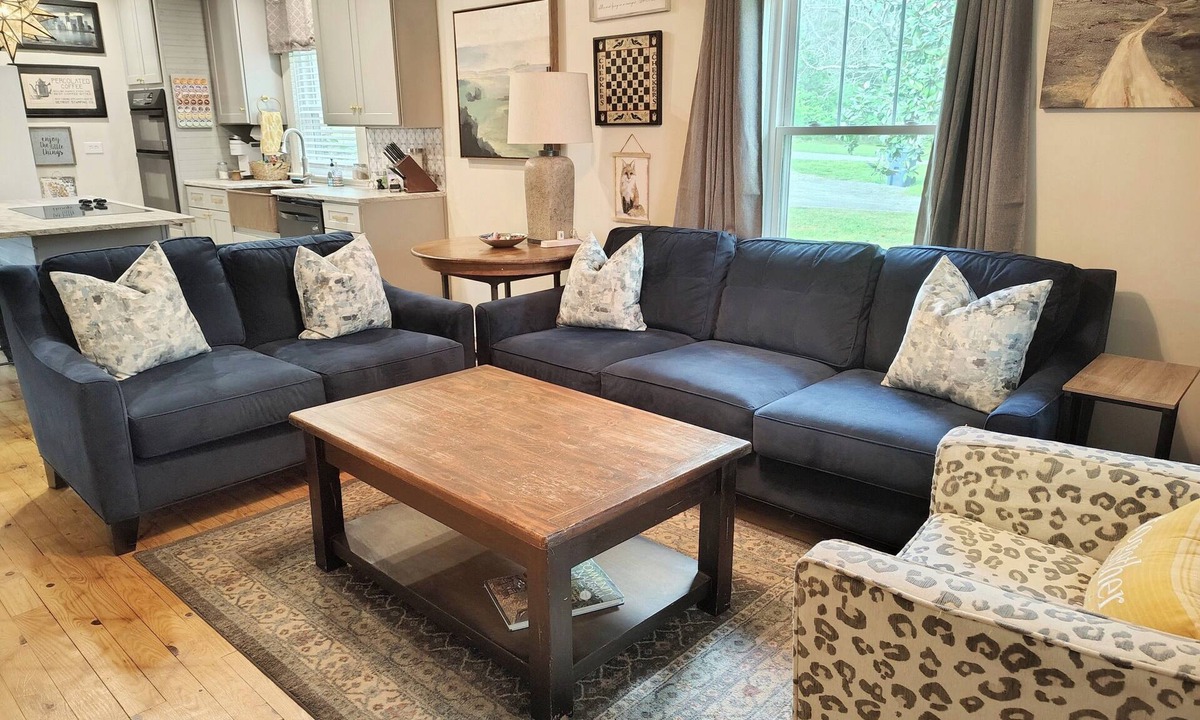 Steele Cottage | Charming cottage Pet Friendly 1 BR Tranquil Steele Wifi