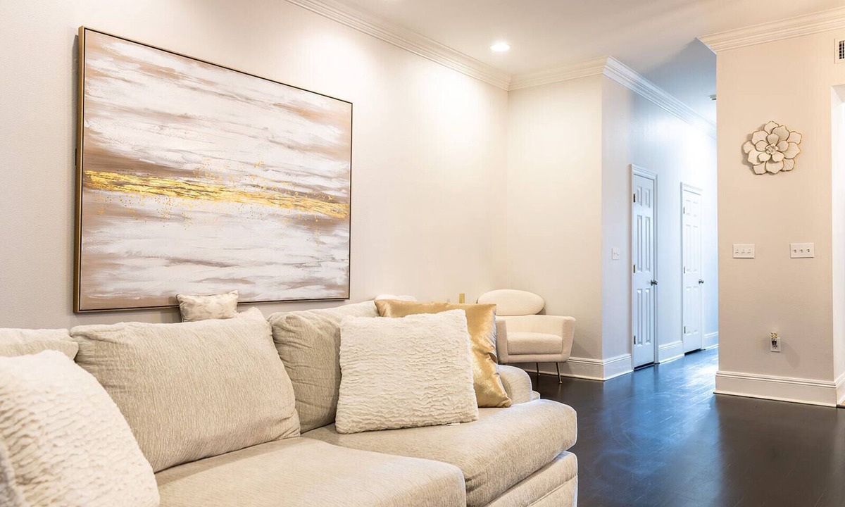 Lakeview House | Charming Lakeview Townhome in New Orleans