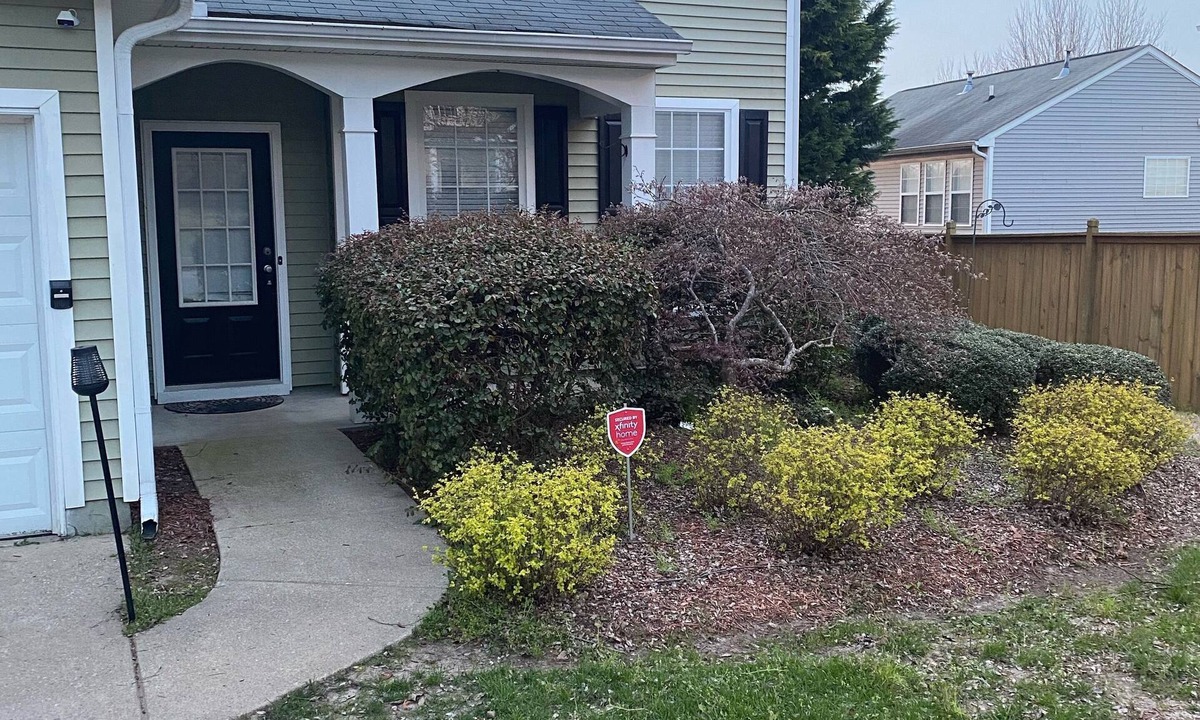 Canton House | Cheerful 4-bedroom in residential neighborhood free parking