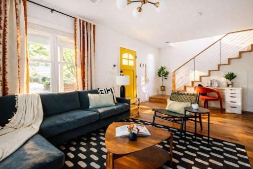 Boulevard Heights House | Cherry Cola