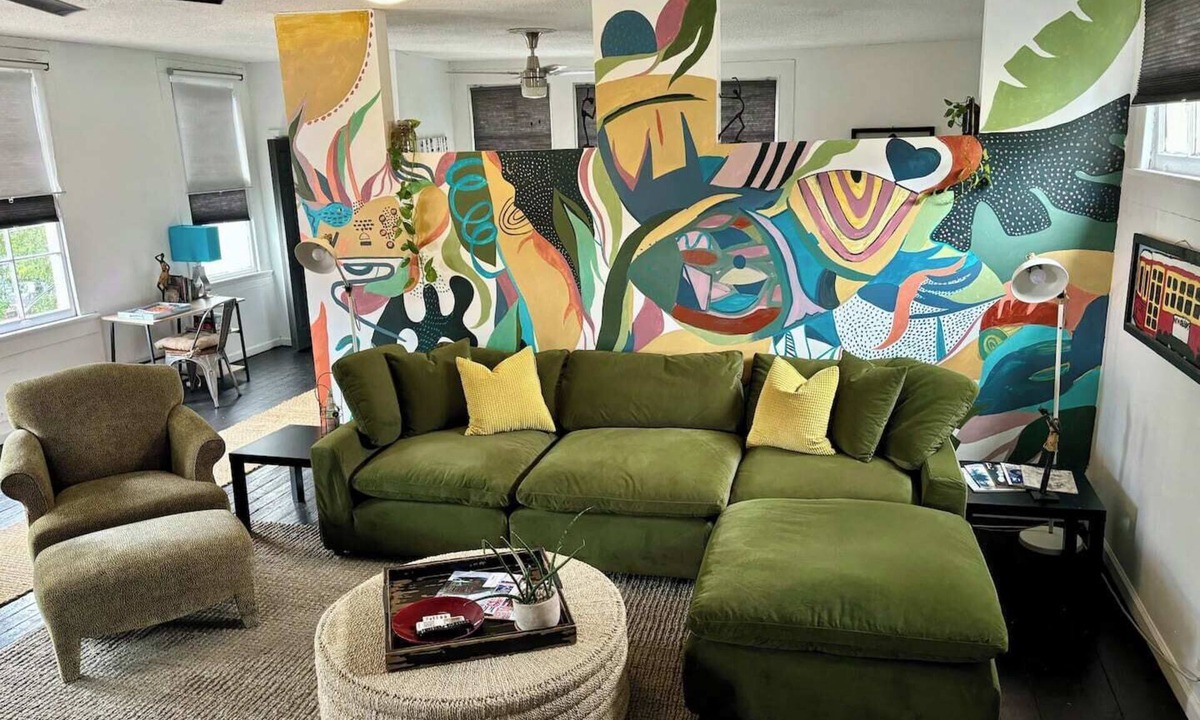 Algiers Point Apartment | Chic Algiers Point loft with king bed. Walk to ferry, minutes to French Quarter & jazz.