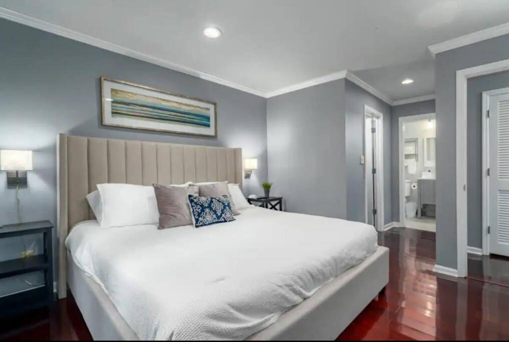 Meadowbrook Apartment | Chic Condo Retreat Private Bliss n Birmingham