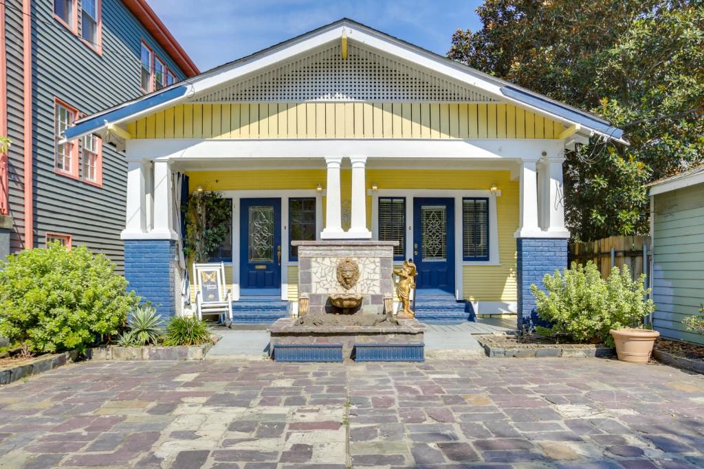Central Carrollton Association House | Chic Uptown NOLA Home w/Free Parking