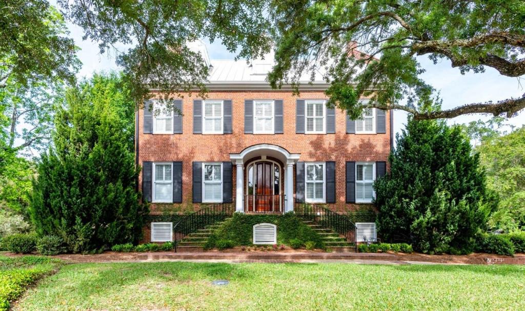 Fairhope House | Church St Collection - 109 Whole House and Pool
