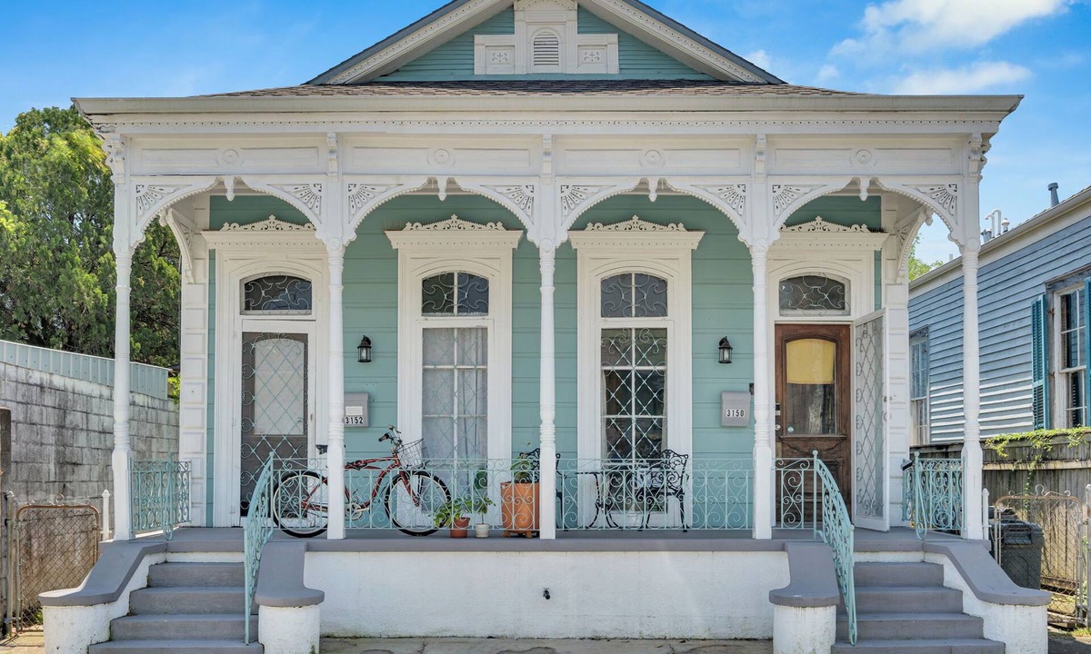 Bywater Apartment | Classic Bywater Shotgun Suite/great location in perfect neighborhood