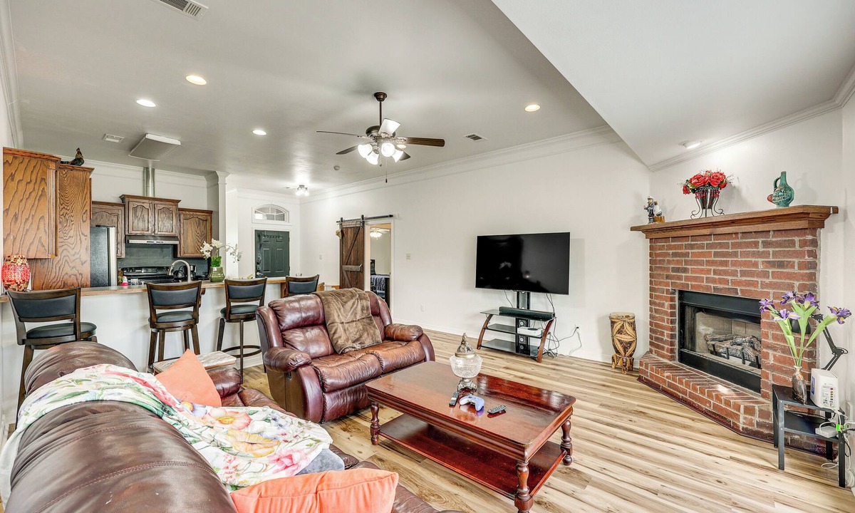 Claiborne House | Close to Hospitals! Family Gem in West Monroe