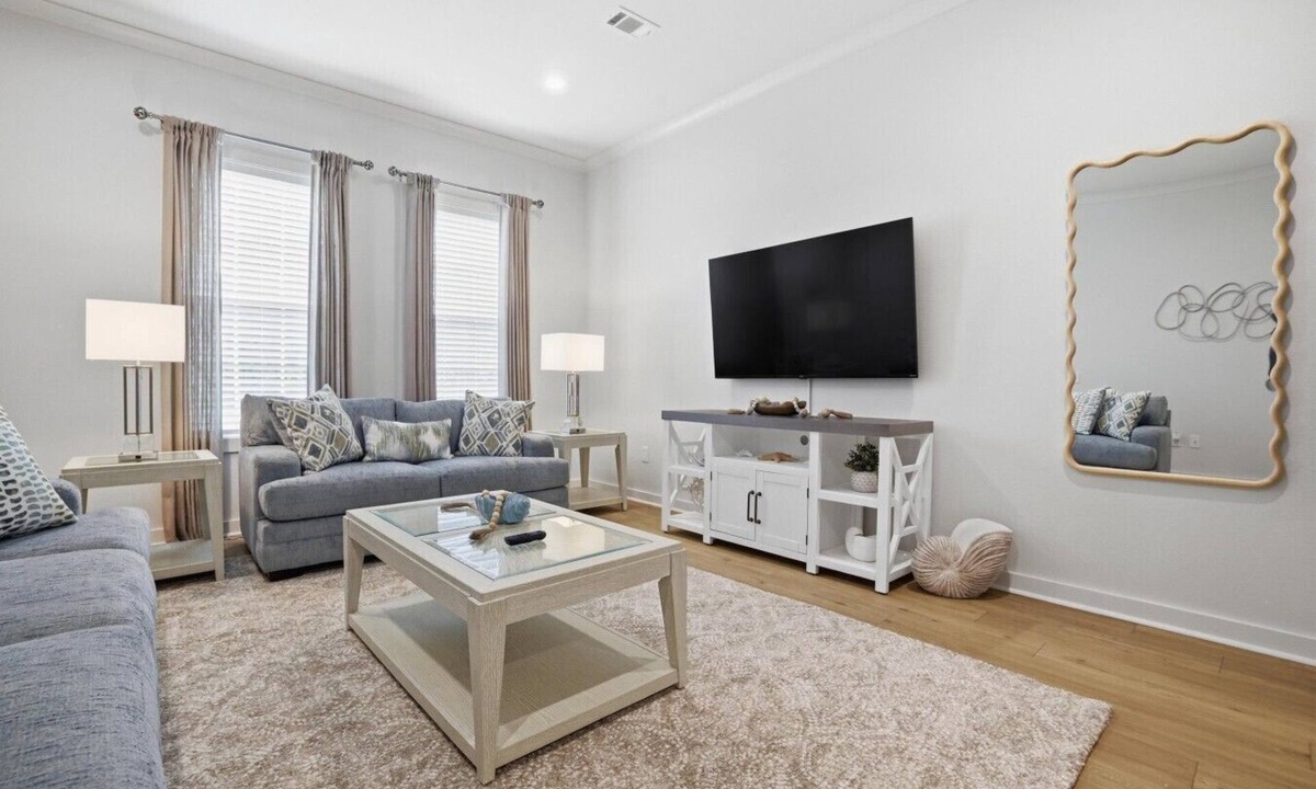 Pass Christian Villa | Coastline Haven 3BR - Central Location