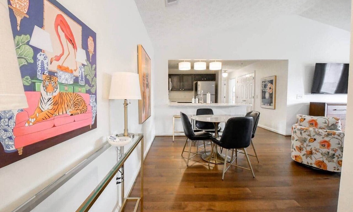 Auburn Apartment | College Street Cottage-1.5 miles to Campus