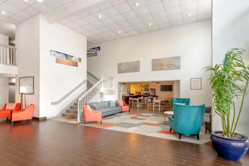 Meridian Hotel | Comfort Inn Meridian - Bonita Lakes