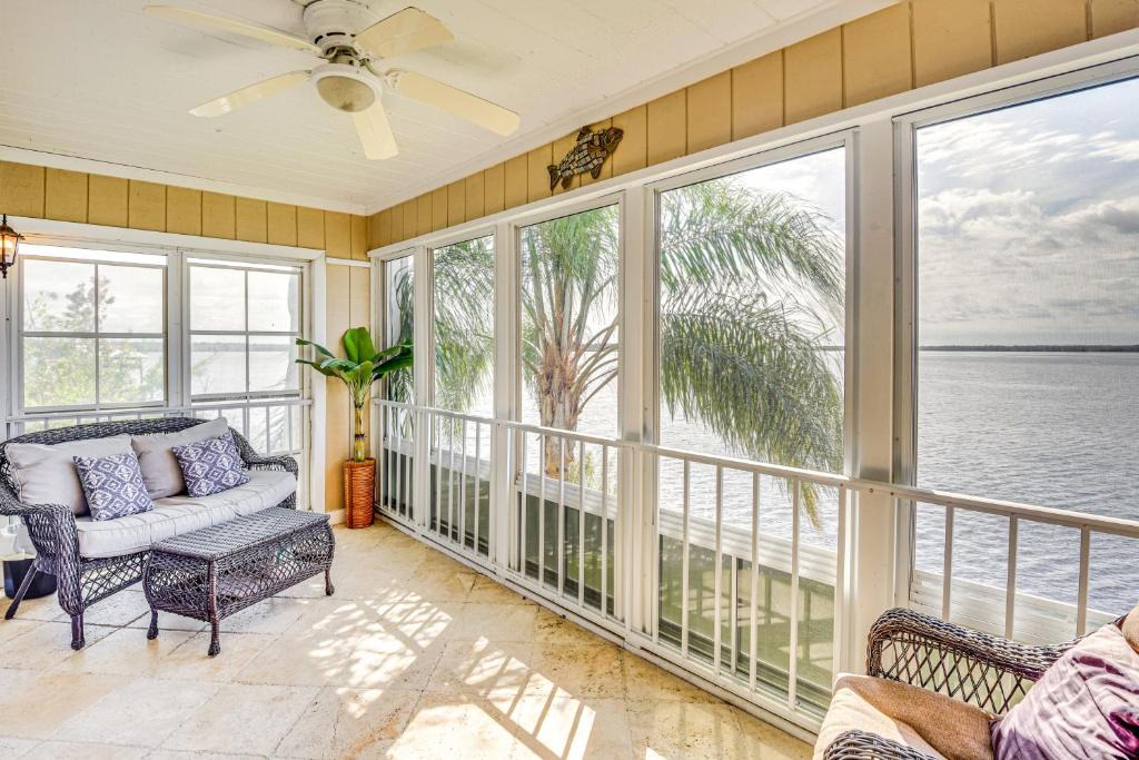 Welaka House | Condo on St Johns River w/Boat Dock Access!