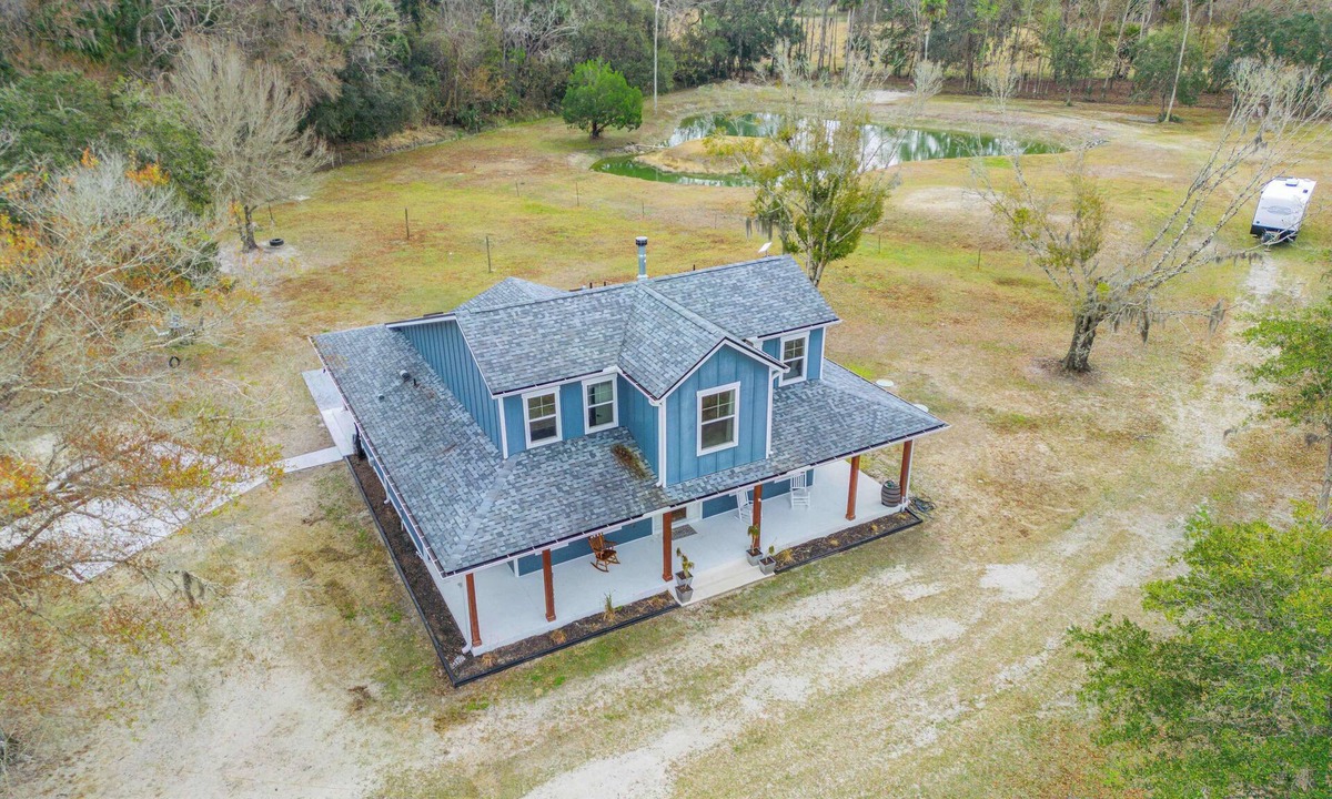 Volusia County House | Country Livin' but Close to Everything!