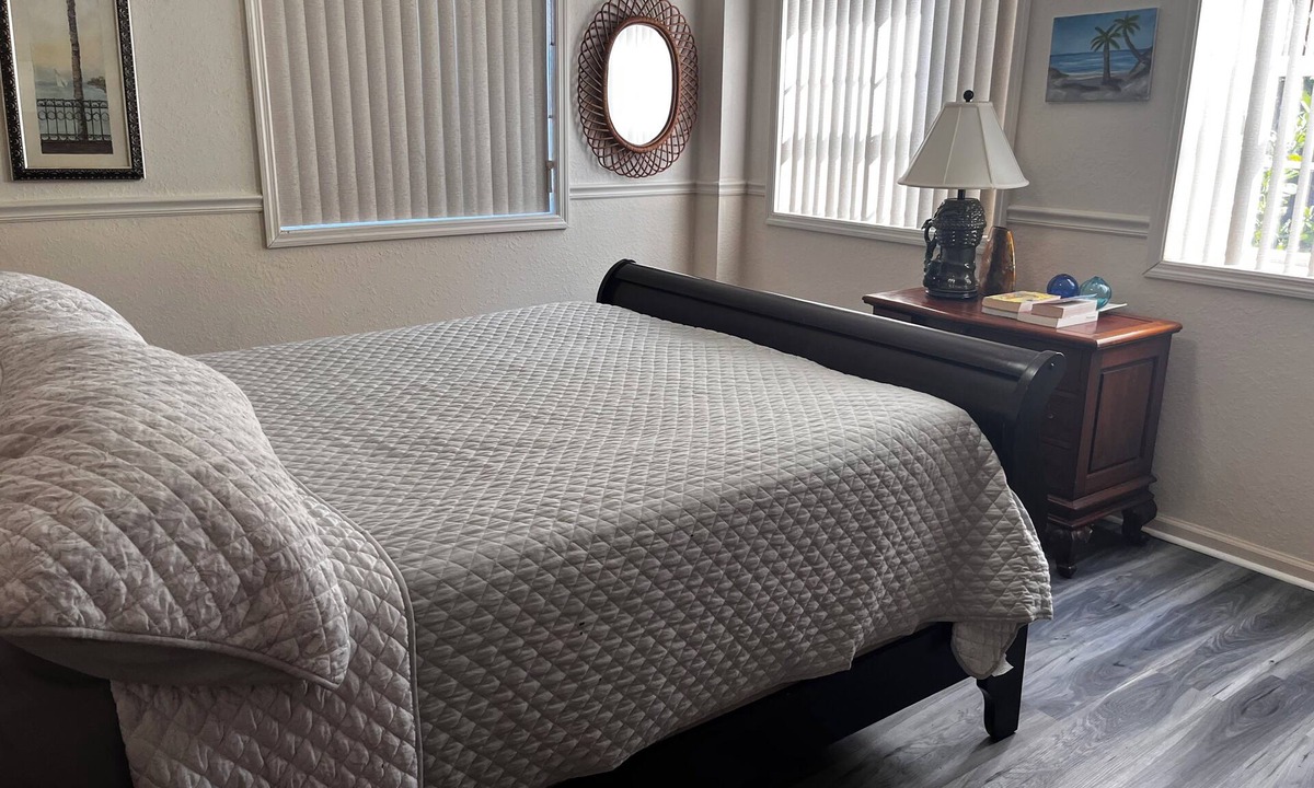 Waldo Cottage | Cozy 1-bedroom cottage in recreation Paradise and within minutes to airport