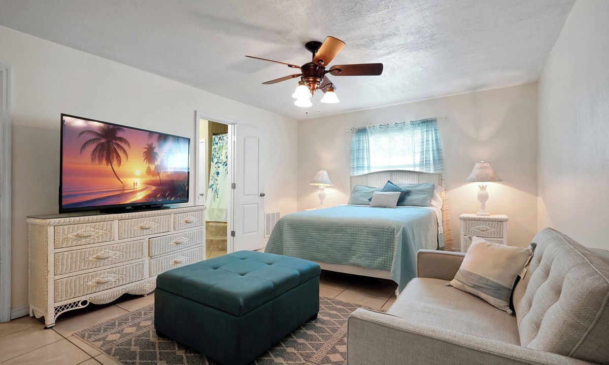 Deltona Lakes Apartment | Cozy 2-bedroom apartment in centrally located Deltona. SLEEPS 7 PEOPLE!