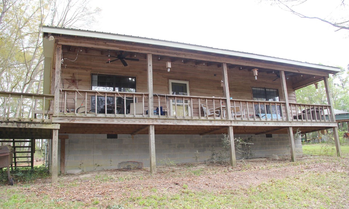 Jack Cabin | Cozy 2 bedroom Cabin on 5 acres with pond view.