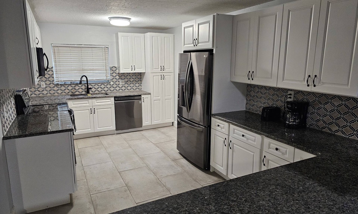 Williamsburg House | Cozy 3 bedrm house sitting in MIDDLE OF ALL THEME PARKS No Davenport I4 traffic.