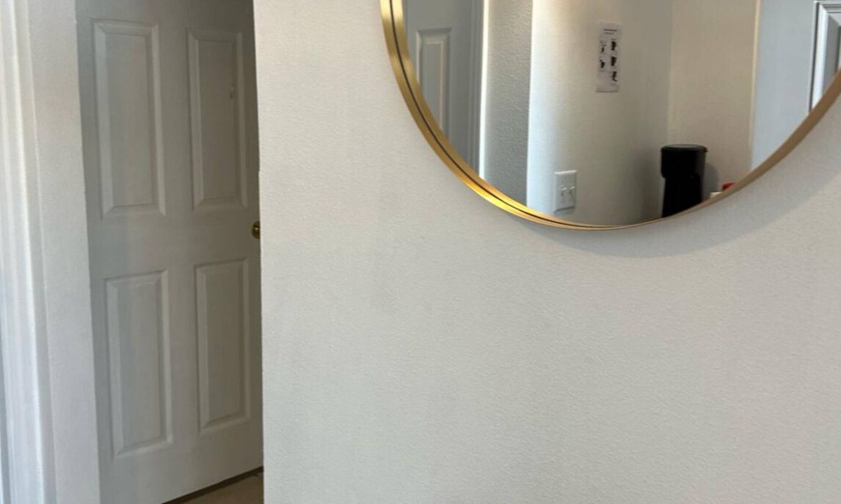 Deltona Lakes Apartment | Cozy Dual Rooms in Deltona.
