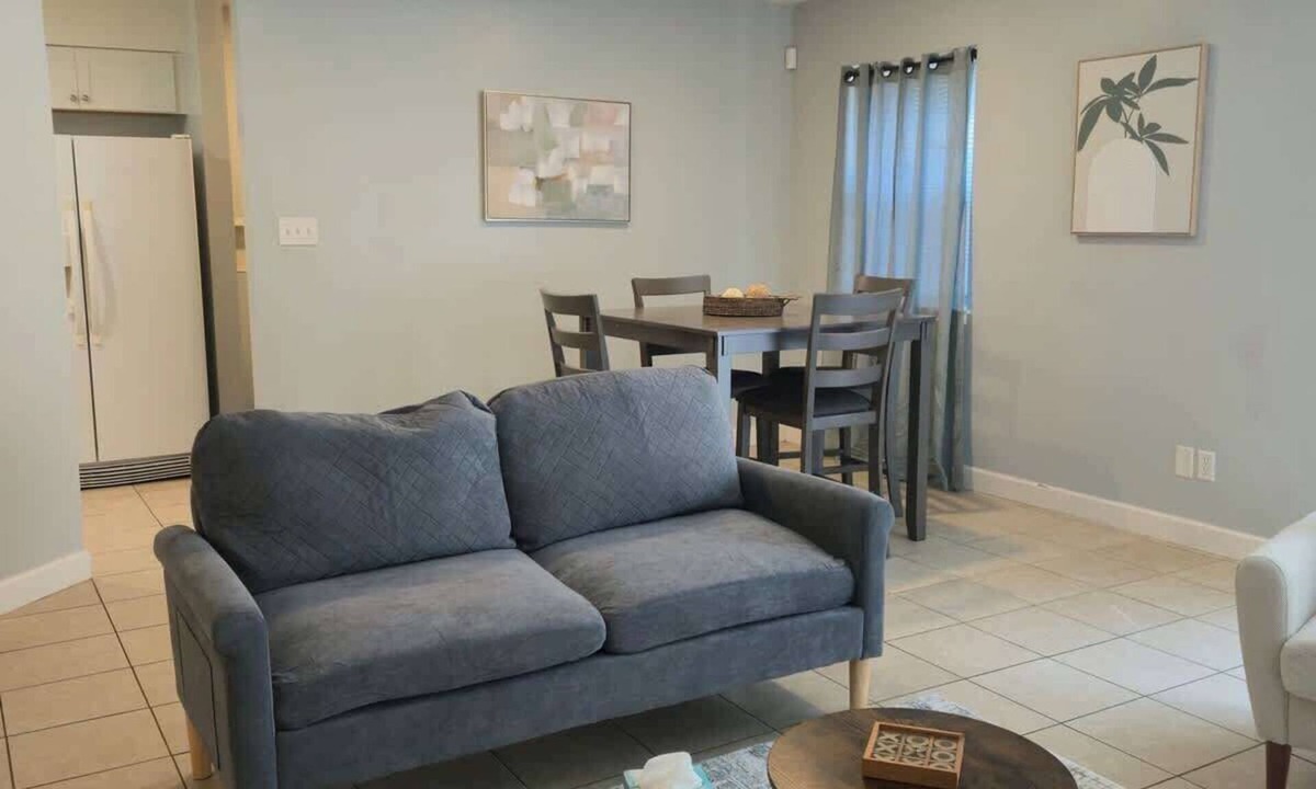 Ocean City House | Cozy Newly Listed Townhome in Fort Walton Beach