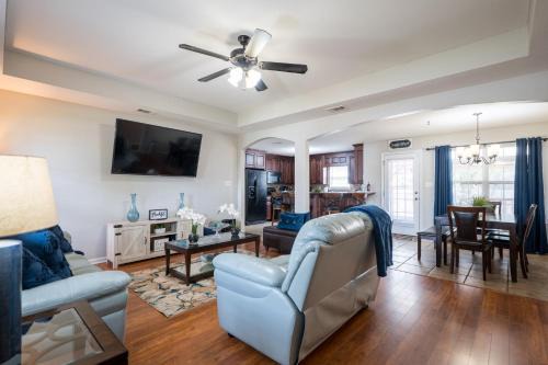Valdosta House | Cozy Retreat Near Moody AFB, VSU, Downtown & Parks
