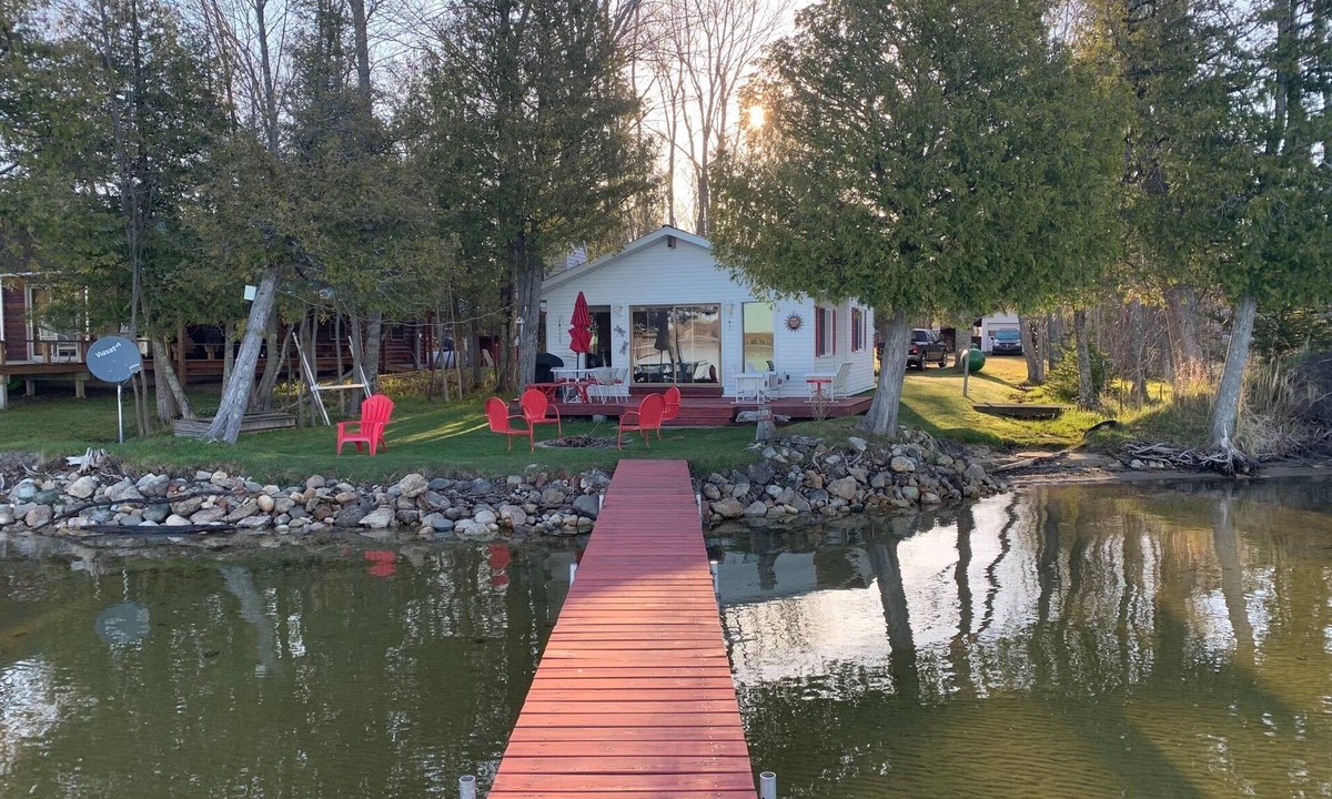 Blaney Park Cottage | Cute As A Bug Cottage On The Shores of Big Manistique Lake