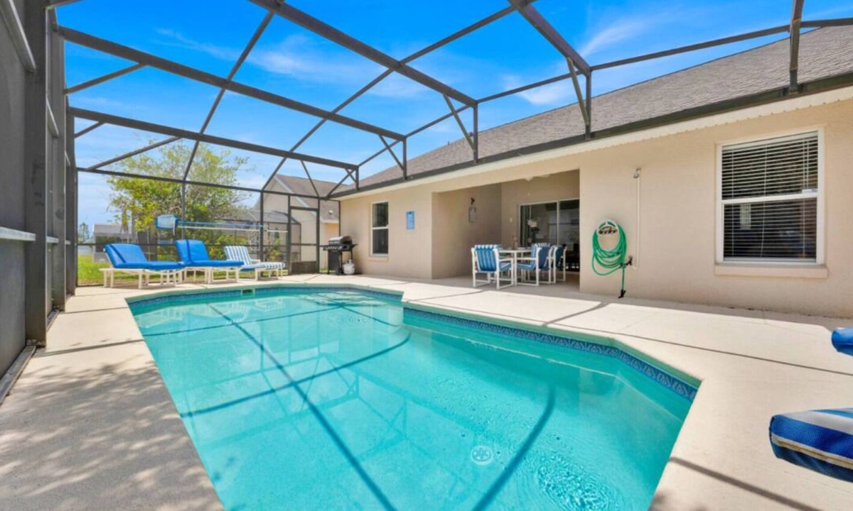 Florida Pines House | Davenport 4BR Villa, Pool, Game Room, Near Disney & Shopping
