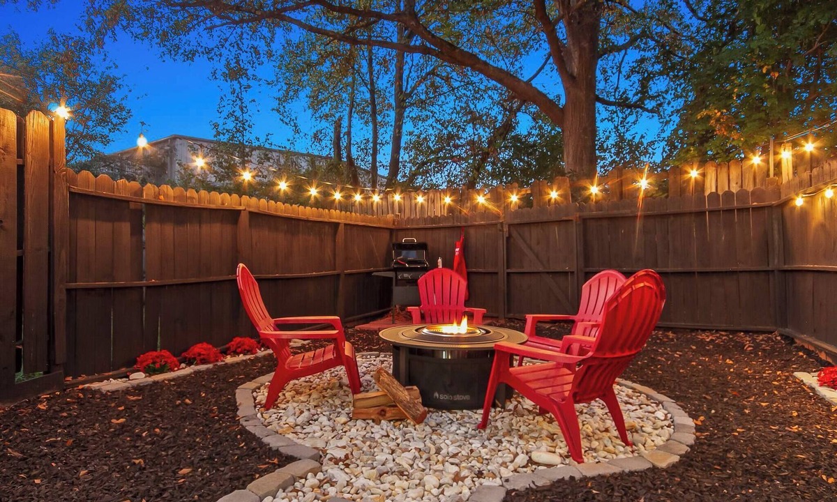 Tuscaloosa House | Day Dreamer minutes to Stadium with Fire pit and Parking