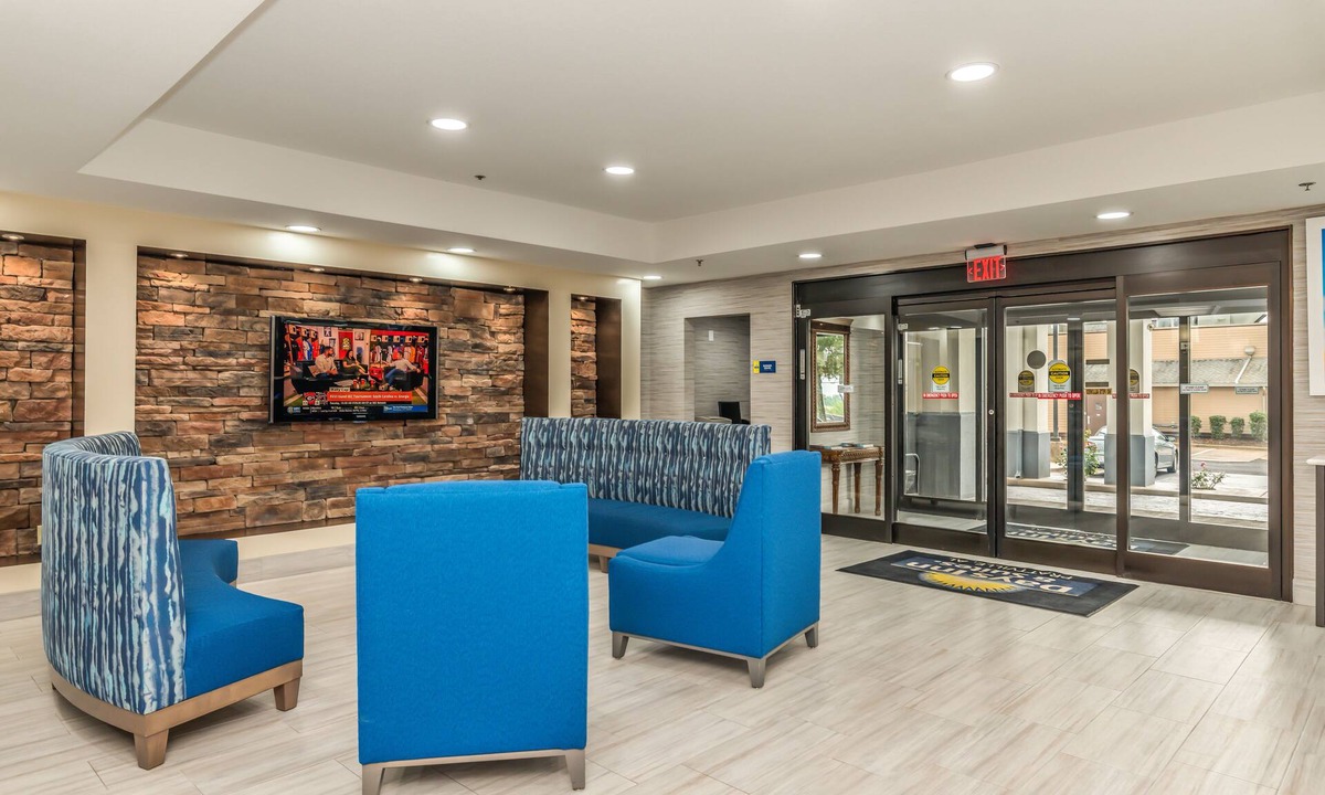 Prattville Hotel | Days Inn & Suites by Wyndham Prattville-Montgomery