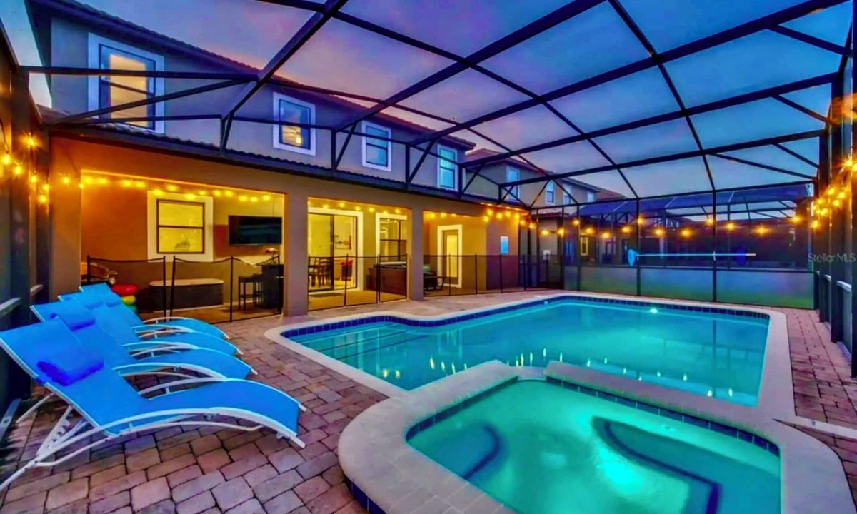 Davenport House | Disney World Epic Luxury Marvel Superhero Haven