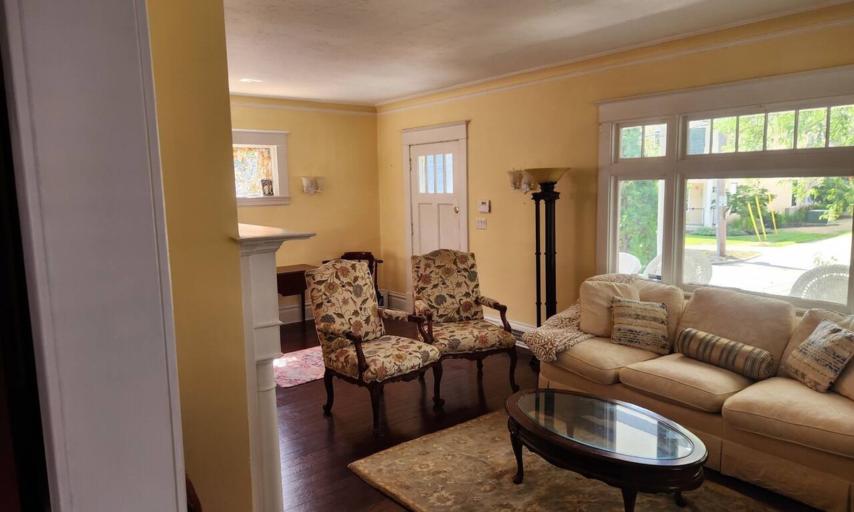 Grand Rapids House | Downtown 4-bedroom house with AC in Grand Rapids, Medical Mile