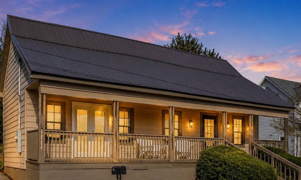 Ellijay House | Downtown Bungalow by Mountain Oasis | Walking Distance to Downtown Square