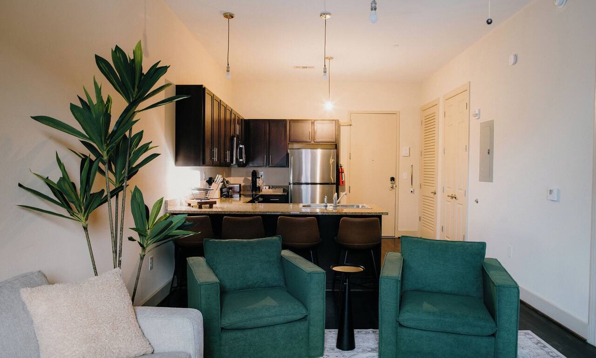 Montgomery Apartment | Downtown Loft Vibes | Balcony | King Bed
