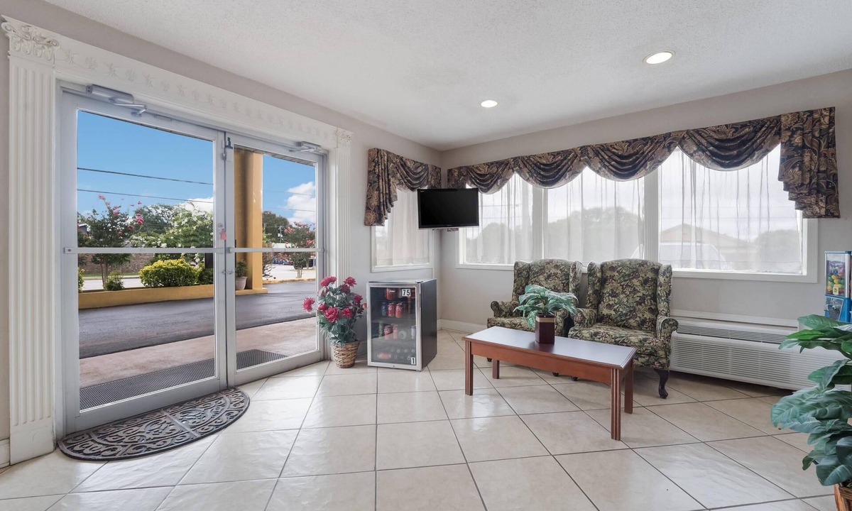Thomaston Hotel | Econo Lodge Thomaston