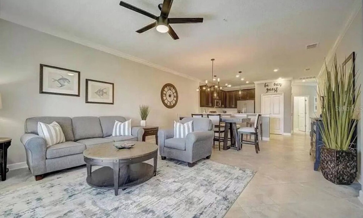 Davenport Condo | Elegant and Beautiful condo with garage. minutes to Disney in Orlando, Florida