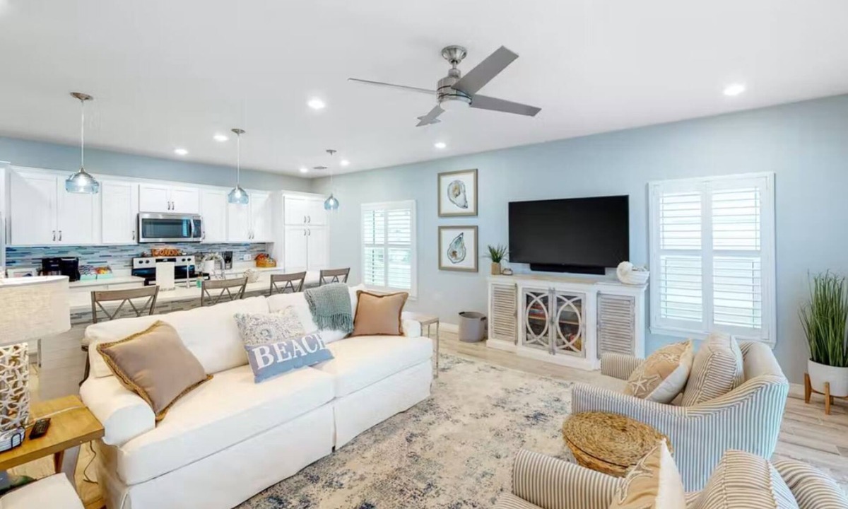 Ono Island Villa | Emerald Escape 4BR/4BA Villa, Beach Club, Lost Key Golf & Beach