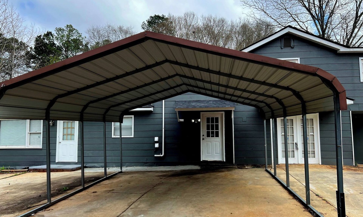 Forsyth Apartment | Entire Unit A - Golden Bell-2BR