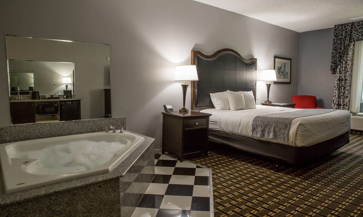 Opelousas Hotel | Evangeline Downs Hotel, an Ascend Collection Hotel