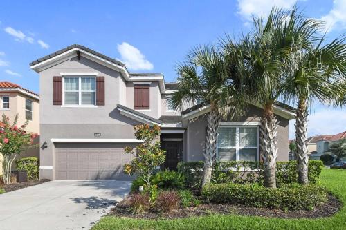 Loughman House | Exclusive Solterra Resort Home - Prime Location