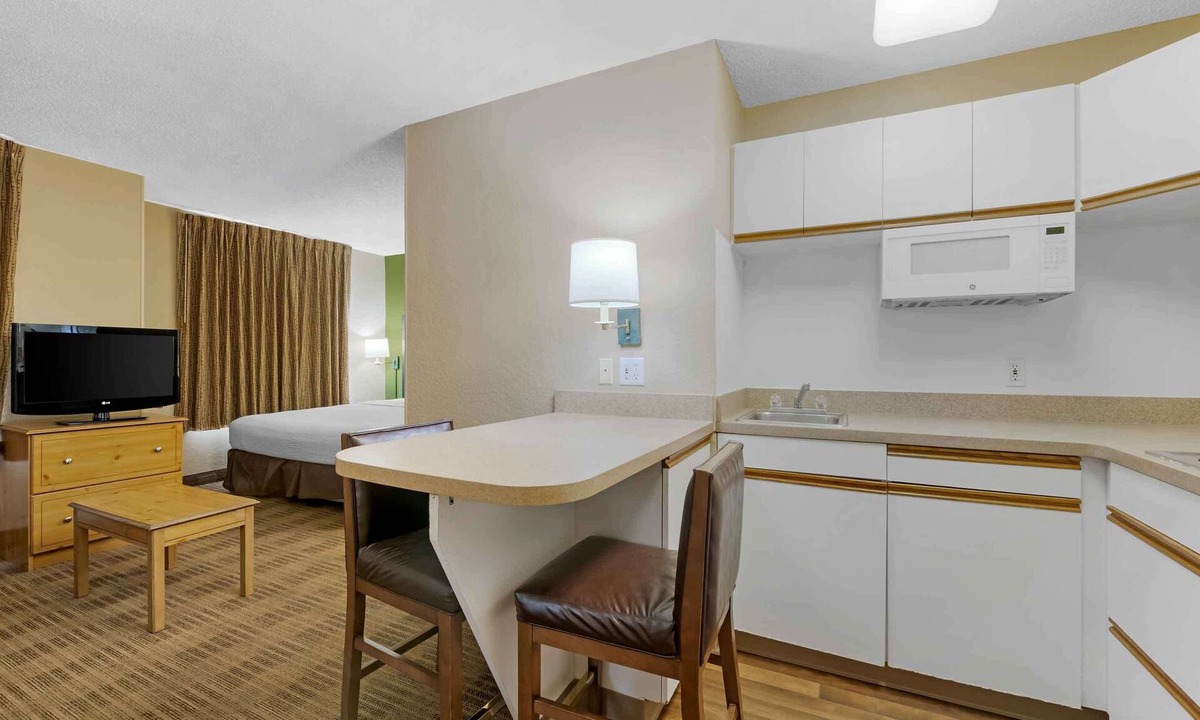 Orlando Hotel | Extended Stay America Select Suites Orlando Southpark
