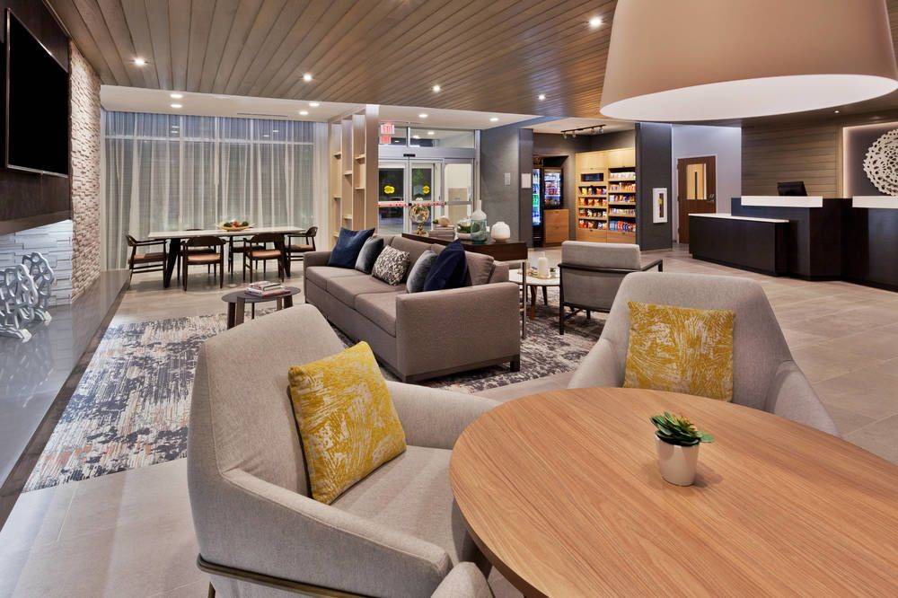Crestline Heights Hotel | Fairfield Inn & Suites by Marriott Birmingham Colonnade