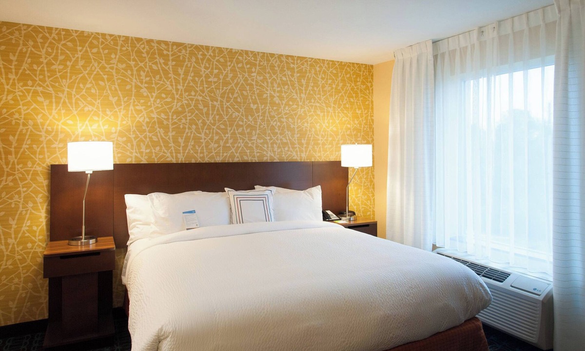 Enterprise Hotel | Fairfield Inn & Suites Enterprise