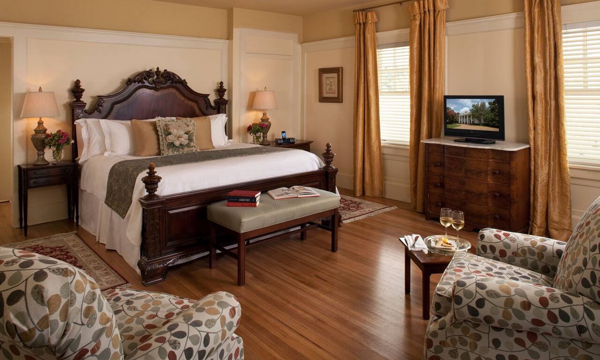 Greater Belhaven Hotel | Fairview Inn