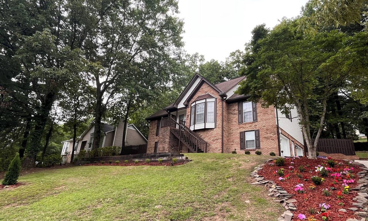 Alabaster House | Family Retreat 5 Bed 3.5 Bath ALE/Work Groups