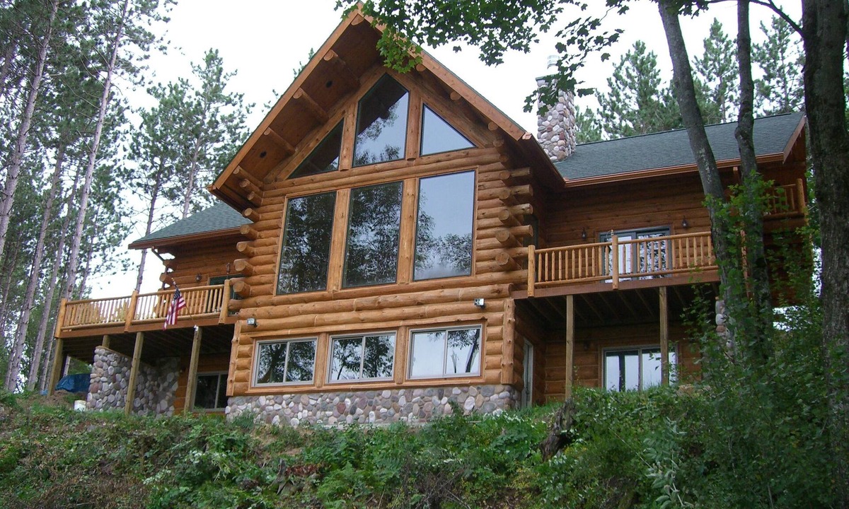 Luther Cabin | Famous Edgetts Lodge on Pine River Sleeps 30 in Luxury