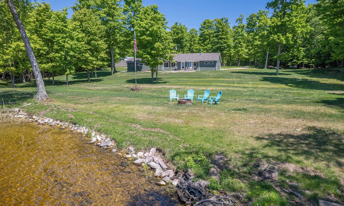 Germfask House | Ferns Folly: Waterfront on South Manistique Lake-Sleeps 6-EV Charger!