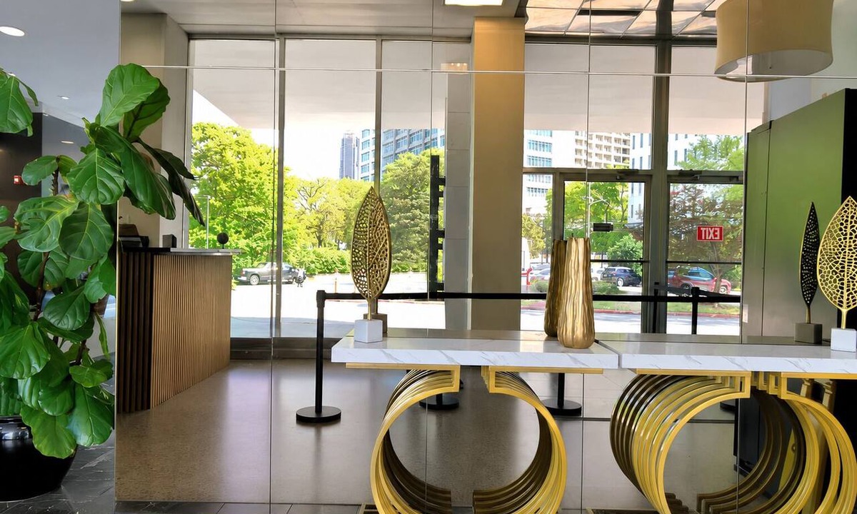 Downtown Atlanta Condo | FIFA 2BR Stay-WFH · Mercedes-Benz Stadium 10 min