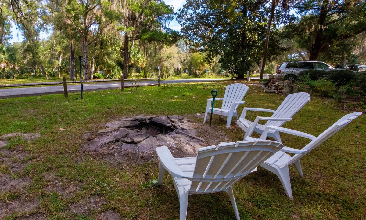 Welaka House | Fishing Lodge Retreat